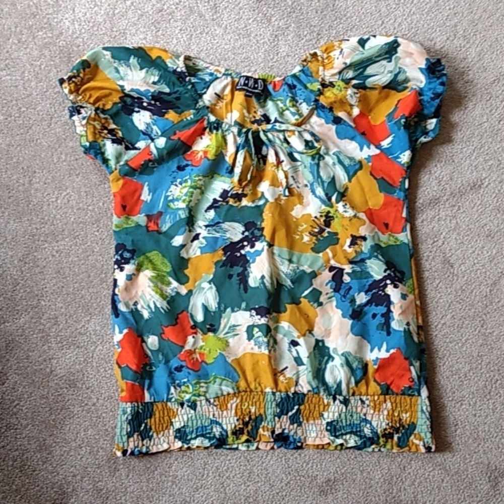 Floral print blouse